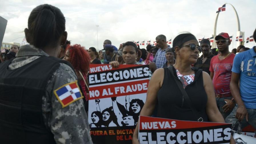 Otra protesta hoy frente a la JCE por las elecciones