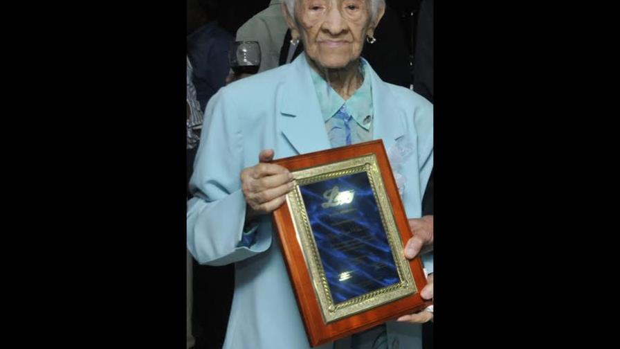 Falleció Oliva Pina, fundadora de la rama femenina del Licey