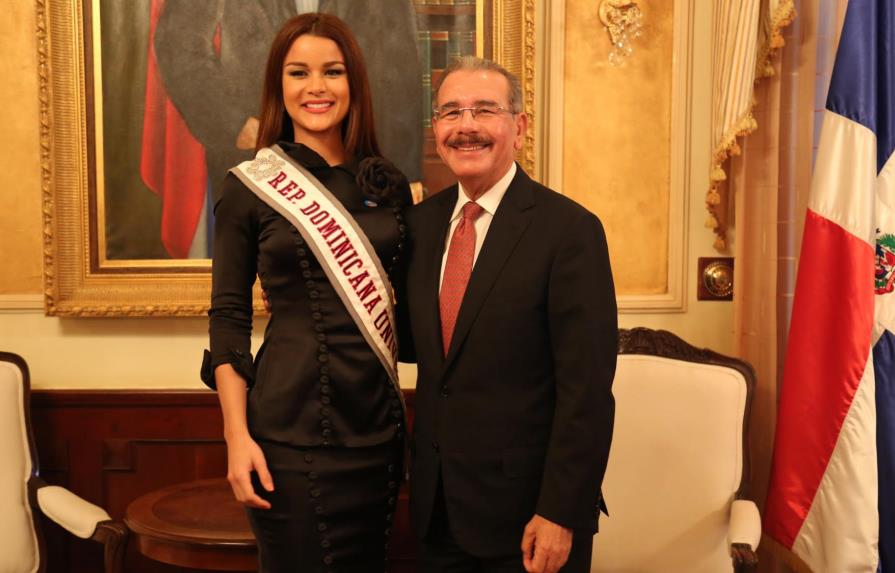 Presidente felicita a Clarissa Molina, Nuestra Belleza Latina 2016