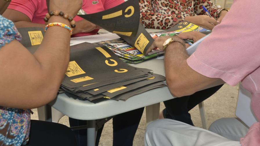 Junta de Santo Domingo Este avanza en reconteo de colegios cuyas actas llegaron vacías