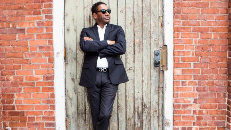 Cantautor Félix D’Oleo hará una “Bohemia para Mamá” en Lucía