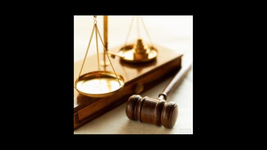 Condenan a tres por asesinar a adolescente