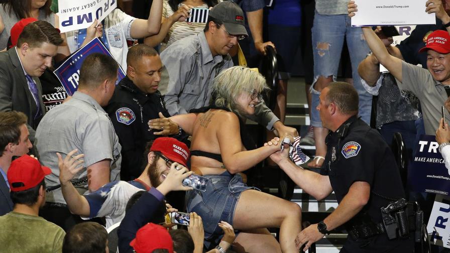 Protestas violentas en un acto de Trump en New Mexico 