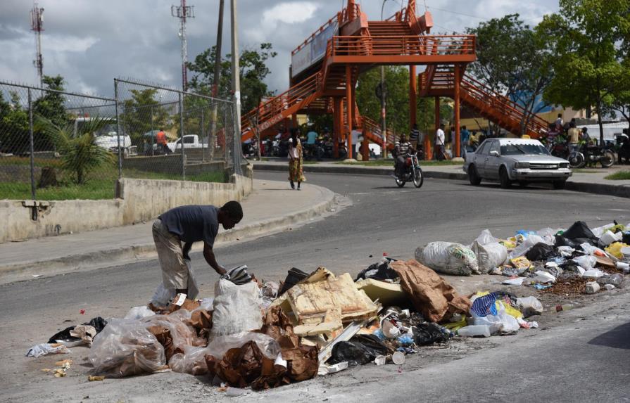 Preocupa a Salud Pública el cúmulo de basura en el Gran Santo Domingo 