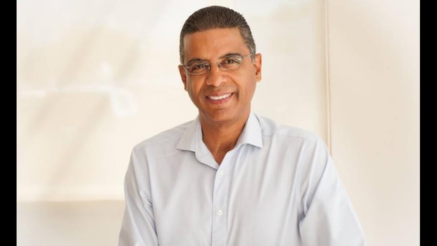 Dominicano será director de comunicaciones de Hillary Clinton en Puerto Rico