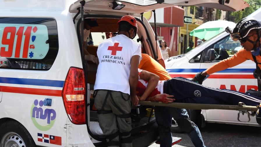 Castaños Guzmán plantea incluir evaluación médica anual en el Plan Básico de Salud