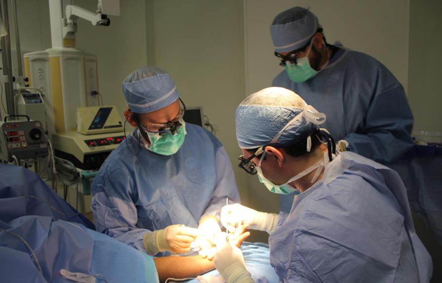 Realizan 47 cirugías gratis en La Romana