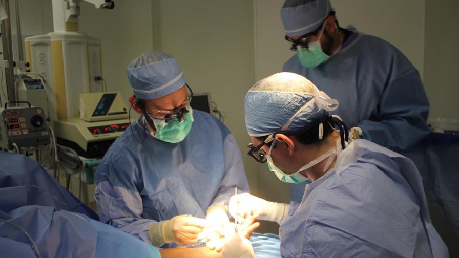 Realizan 47 cirugías gratis en La Romana