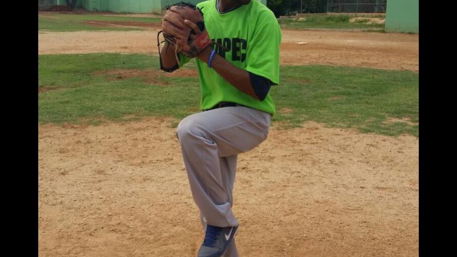 Argénis Méndez tiró no-hitter y guía triunfo de UNAPEC en torneo universitario de béisbol