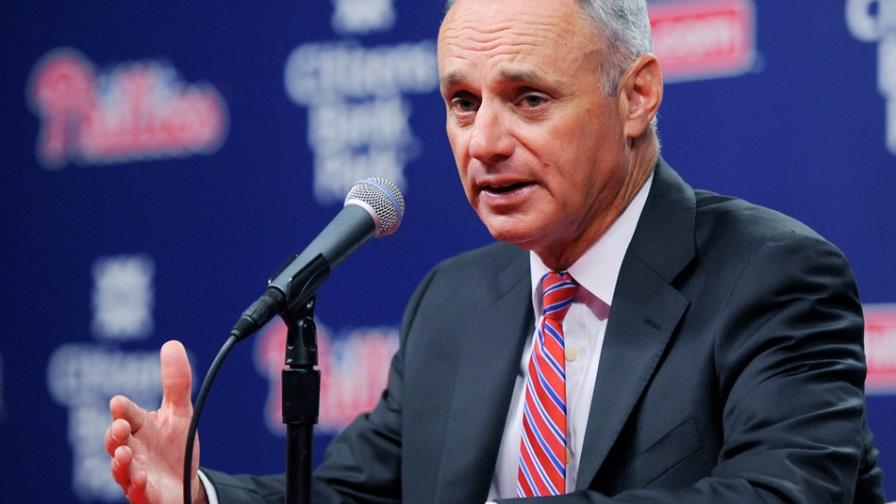 Comisionado Grandes Ligas visitará a Puerto Rico para realizar obras sociales