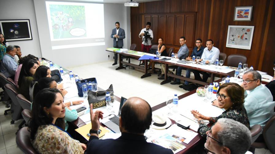 Presentan proyecto para crear municipios sostenibles