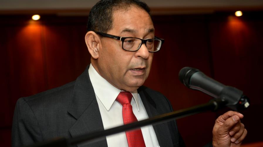 Mariano Germán resalta valor de la familia con motivo del Día de las Madres