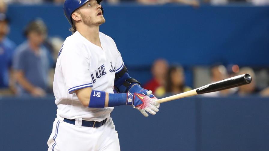 José Bautista cumplió partido de suspensión y Toronto se impone a Boston