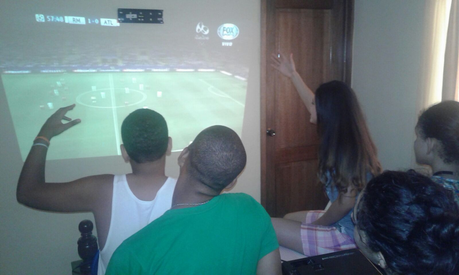 Imagen de la casa de la familia Castro donde en familia se vivió el partido