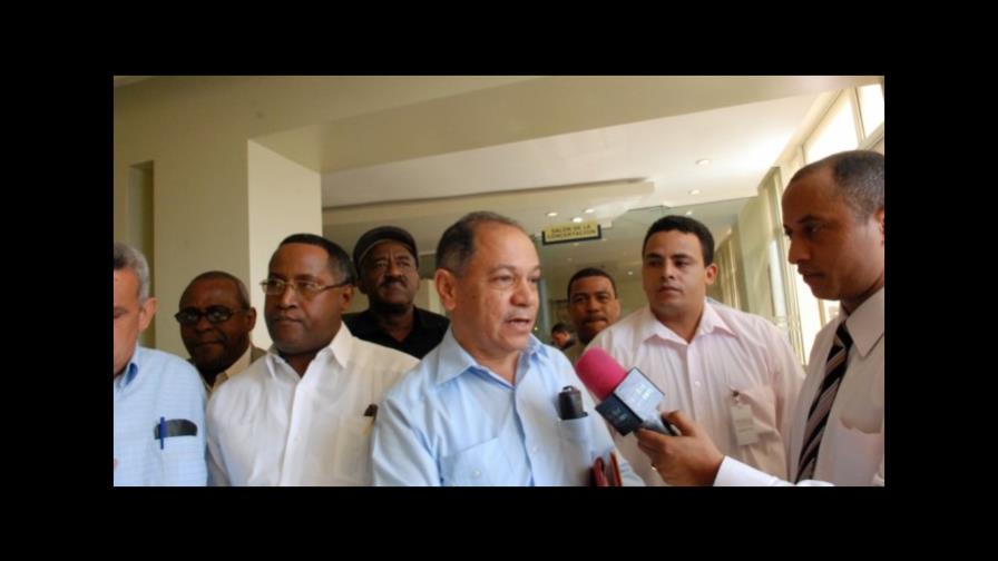 Pepe Abreu reitera oposición de las centrales sindicales a que eliminen conquistas laborales Pepe Abreu reitera oposición de las centrales sindicales a que eliminen conquistas laborales