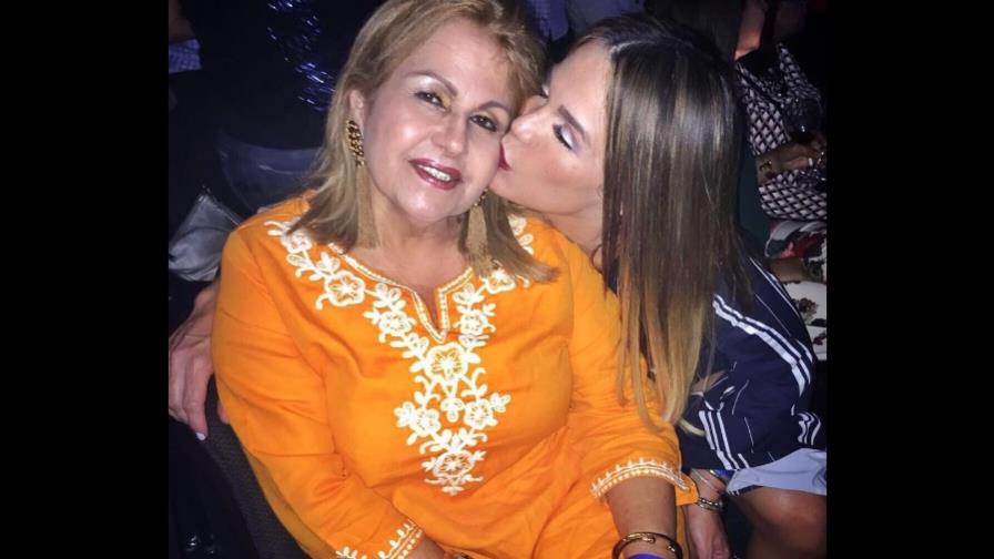 Famosos dominicanos comparten el amor hacia sus madres en las redes sociales