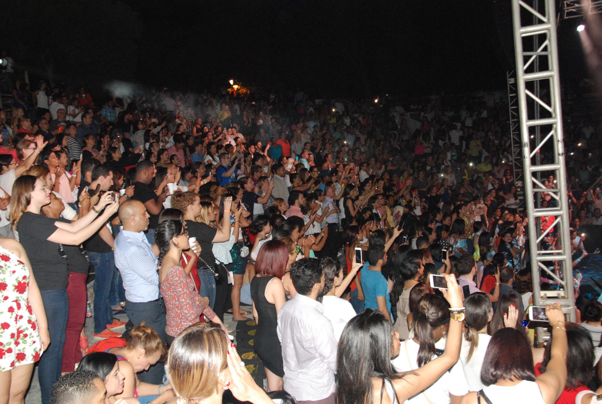 Parte del público en el anfiteatro