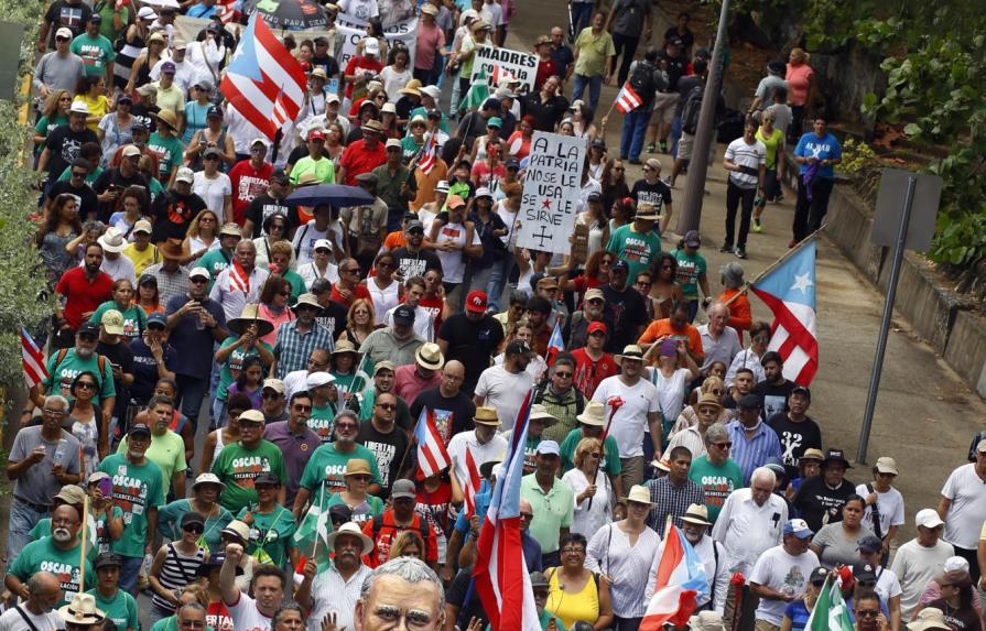 Miles de puertorriqueños reclaman libertad para independentista Oscar López 