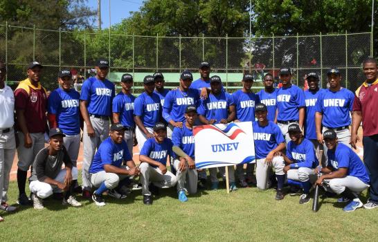 UNEV y UNAPEC ganaron en béisbol universitario