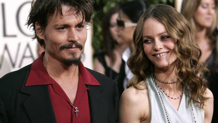 Exmujer de Johnny Depp lo defiende tras acusaciones de violencia doméstica hechas por Amber Heard Exmujer de Johnny Depp lo defiende tras acusaciones de violencia doméstica hechas por Amber Heard