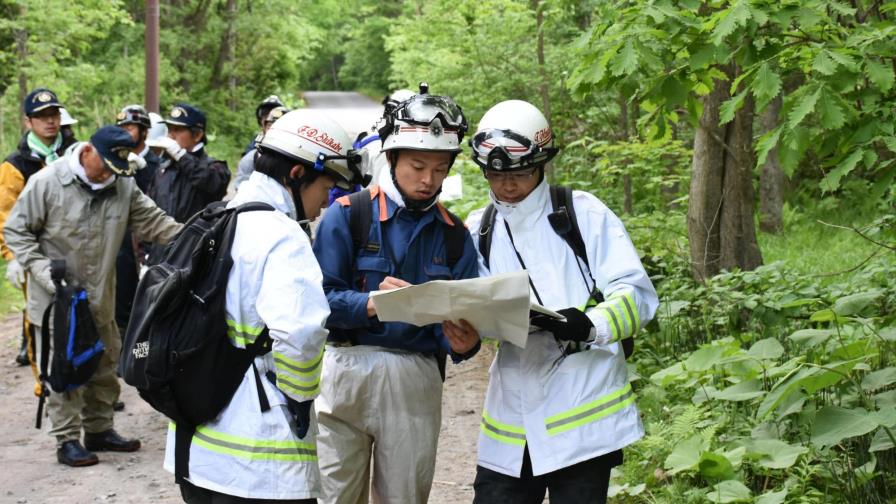 Intensa búsqueda de niño abandonado en un bosque de Japón como castigo Intensa búsqueda de niño abandonado en un bosque de Japón como castigo