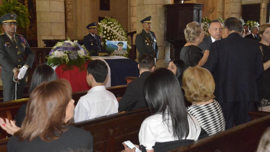 Tres días de duelo oficial por la muerte de Antonio Imbert Barrera