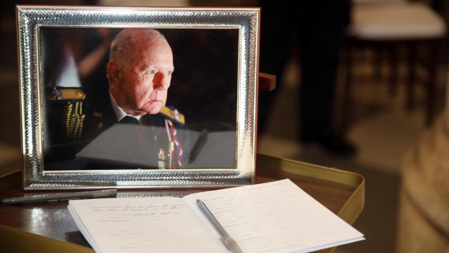 Presidente Medina se solidariza con familiares de Antonio Imbert Barrera