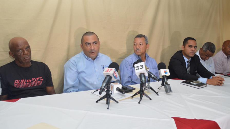 Empresa recolectora descarta cúmulo de basura en Santo Domingo Norte Empresa recolectora descarta cúmulo de basura en Santo Domingo Norte