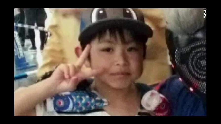 Encuentran vivo al niño que abandonaron sus padres como castigo en un bosque