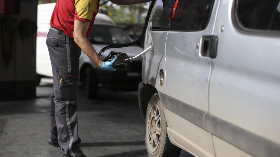 Combustibles suben entre RD$1.75 y RD$7.10, exceptuando precios de los dos tipos de gas Combustibles suben entre RD$1.75 y RD$7.10, exceptuando precios de los dos tipos de gas