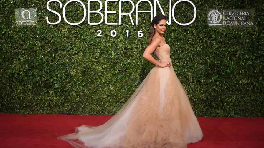 El Vera Wang de Mariela Encarnación en los Soberano