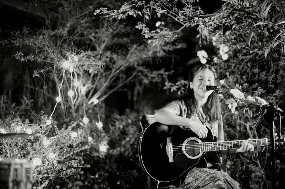 Sara es cantante, músico y compositora 