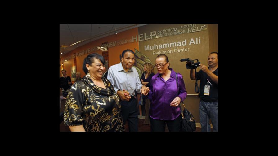 Mohamed Alí se encuentra “muy grave”, dijo una fuente a la AFP Mohamed Alí se encuentra “muy grave”, dijo una fuente a la AFP