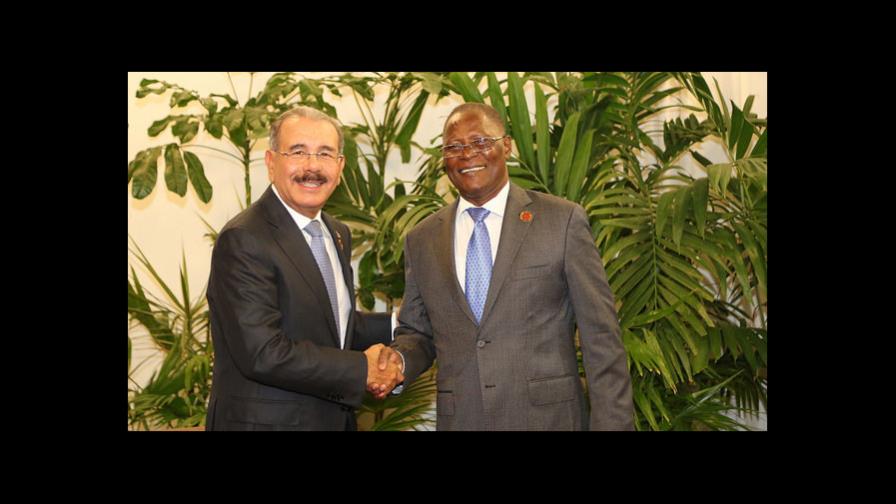 Danilo Medina y Jocelerme Privert retoman agenda la dominico-haitana 