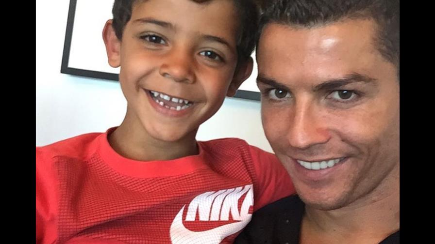 Video: Hijo de Cristiano Ronaldo canta canción de Nicky Jam