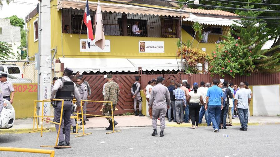 Termina el conteo de votos en Santo Domingo Oeste; hoy darán resultados