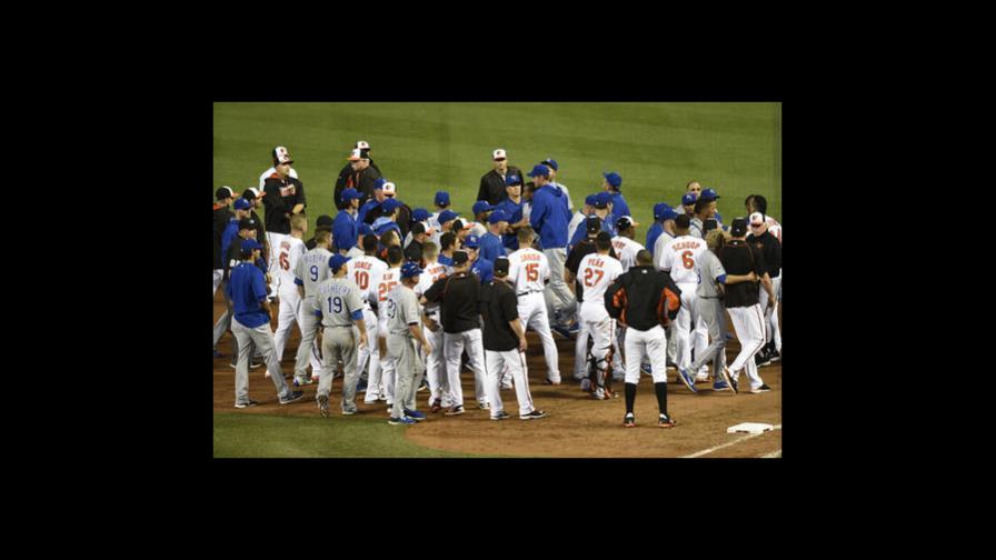 Vídeo: Dominicanos Yordano Ventura y Manny Machado se van a los puños