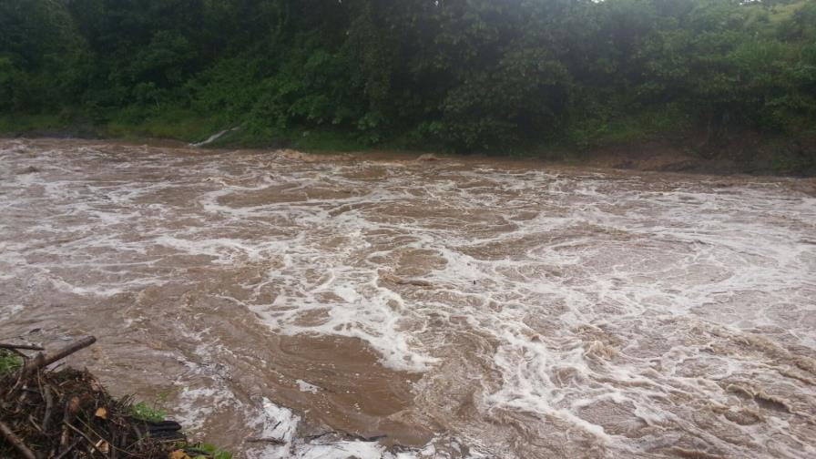 Las lluvias dejan incomunicadas a varias comunidades de Hato Mayor 