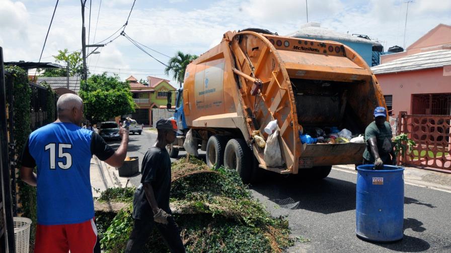 Compañía recolectora asegura no hay vertederos improvisados en Santo Domingo Este Compañía recolectora asegura no hay vertederos improvisados en Santo Domingo Este