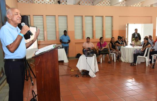 Canillitas con Don Bosco celebran feria demostrativa de productos  