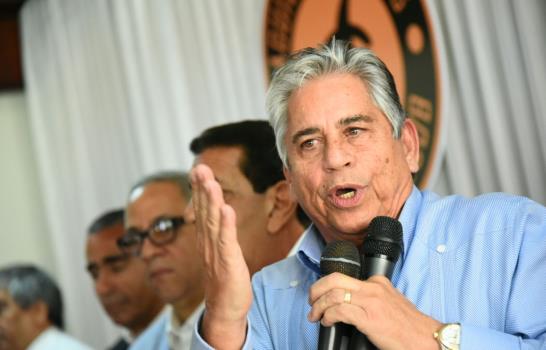 Confirman a Chilote Llenas como presidente de las Águilas