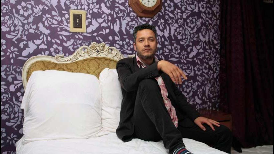 “Al escribir trato de ser honesto y que sirva para ser dicho en voz alta” “Al escribir trato de ser honesto y que sirva para ser dicho en voz alta”