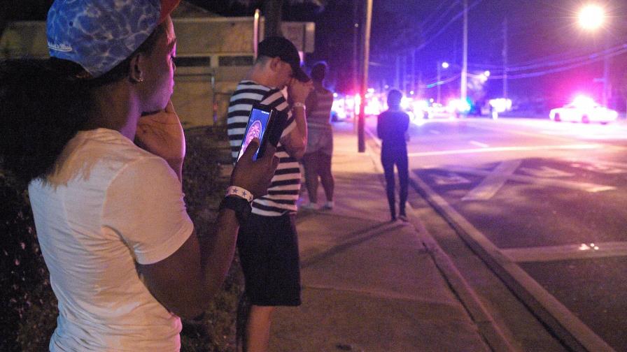 Padre de sospechoso de matanza en Orlando apunta a motivo homófobo, no religioso