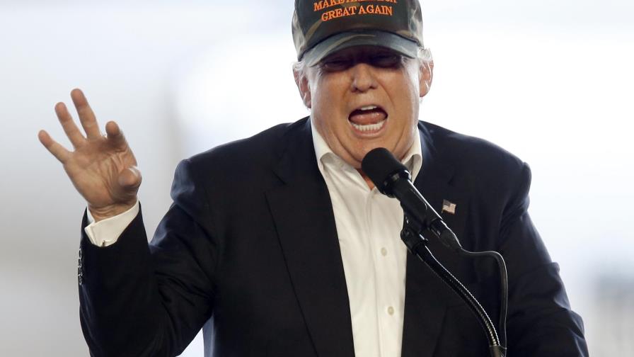 Trump condena matanza en Orlando y pide la renuncia de Barack Obama