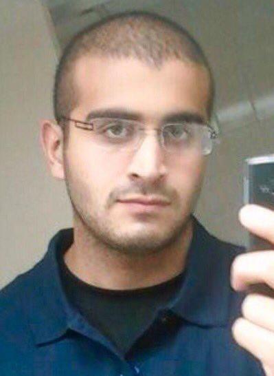 Padre del supuesto autor de la matanza en Orlando simpatiza con talibanes