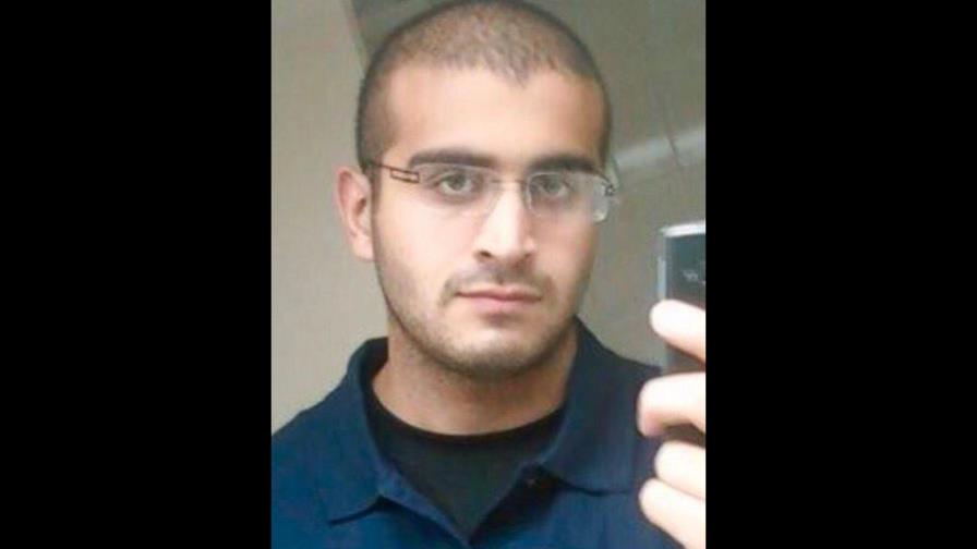 Padre del supuesto autor de la matanza en Orlando simpatiza con talibanes