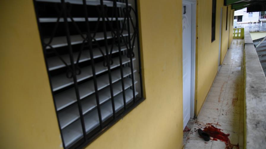 Vigilante ultima expareja y se da balazo; tres niñas quedan huérfanas