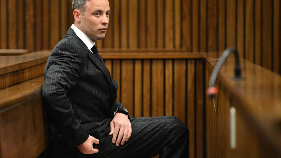 Pistorius comparece ante corte para audiencia de sentencia 