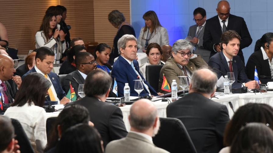 Canadá se suma a Estados Unidos en la petición de revocatorio en Venezuela