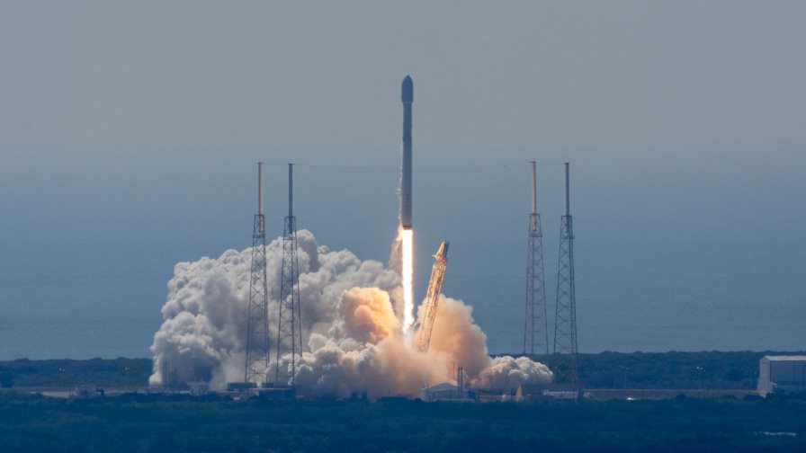 SpaceX pone en orbita dos satélites, uno para comunicaciones en Latinoamérica